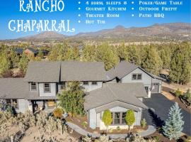 Brasada Getaway-> Privacy, Hot Tub & Theater Room!, hotel v destinaci Alfalfa