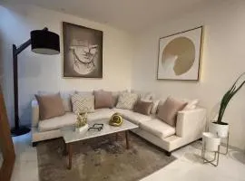 Hermoso Departamento en Lomas 3ra secc