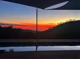 Villa Piedra Cozy mountain house with trail and waterfall