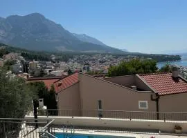 Luxury apartment with PRIVATE swimming pool