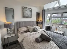 Stunning 1 BR Studio - NEC, BHX, HS2, JLR - Free Netflix