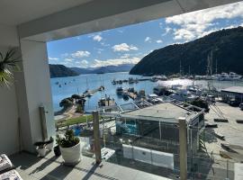 Oxleys 404 one bedroom with sea views, cheap hotel in Picton