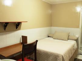 Casa Posada Amelia, hotel near El Dorado International Airport - BOG, Bogotá