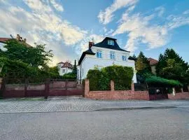 Family Villa Hanspaulka