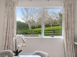 Luxe Country Escape, βίλα σε Ramarama