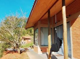 Chalé Black Touch, hotel in Santo Antônio do Pinhal