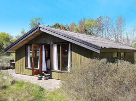 Cozy Beach House in albaek โรงแรมในÅlbæk