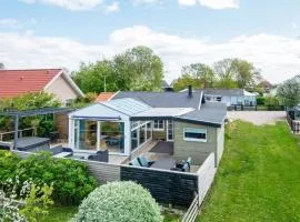 6 person holiday home in Hejls-By Traum
