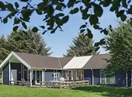 Holiday Home with Sauna by Beach
