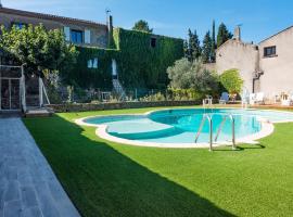 Holiday Home in Montbrun with Pool & Vineyards, hotel v destinaci Montbrun-des-Corbières