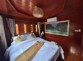 Guitar Thai Style Pool House