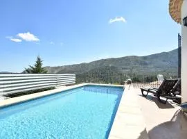 Peaceful Villa with Private Pool