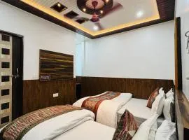 S R Hotel