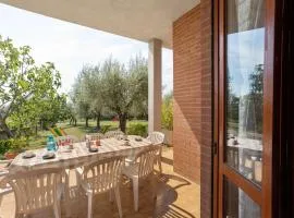 Cozy apartment with swimming pool and gym on Lake Trasimeno