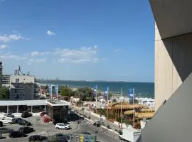 Parliament Square Mamaia Nord