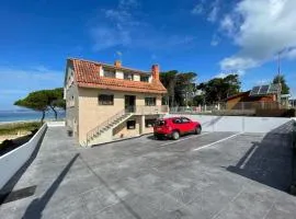 Apartment with Sea Views