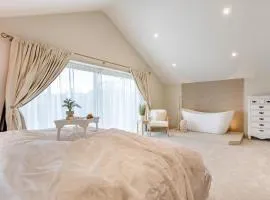 5 Bed in Marwood oc-e32631