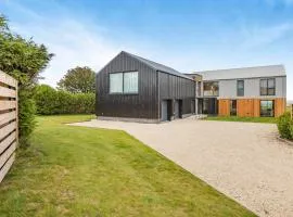 5 Bed in Marwood oc-e32631
