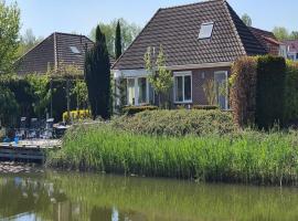 Family Home in Zeewolde by Forest Trails, hotel spa di Zeewolde