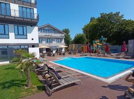 Hotel Sun, hotel em Senec