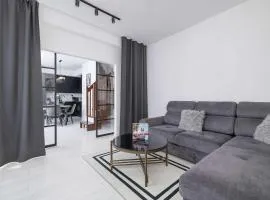 Spacious Apartment in Wieliczka with AC & Parking