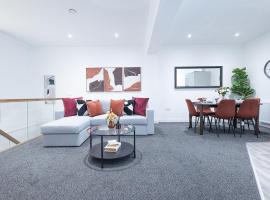 Cozy Riverside Apartment 5mins to train station, hotel din Gravesend