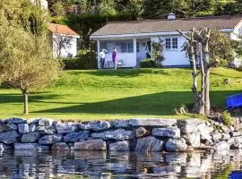 Family Oasis with Lake View-By Traum