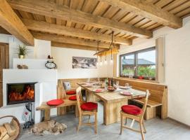 Almdorf Auszeit Fageralm Dachstein-Suite, hotel v destinaci Forstau