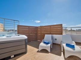 Tower Road Apartments & Penthouse with Heated Jacuzzi, ξενοδοχείο στη Σλιέμα