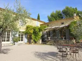 Mansion in Vaison-la-Romaine with Private Pool