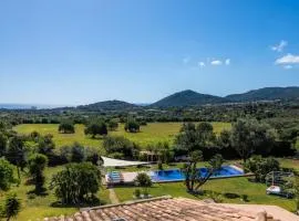 Villa Can Nofre, con un magnífico jardín y espectacular piscina