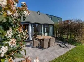 Holiday Home near Beach with Pool Access