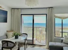 Direct Luxury Oceanfront - On The Beach! Amazing Sunrises, 2 Pools & Bar!