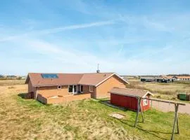 14 person holiday home in Harboøre