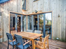 Peaceful Durbuy Home & Garden, hotel in Durbuy