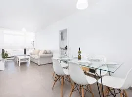 Home2Book Modern Apartment Near Playa del Pozo