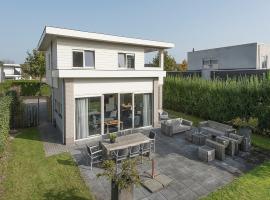 Luxury villa in Harderwijk with garden, hotel de luxo em Zeewolde