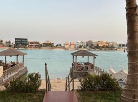 فيلا بدرة العروس شاطى خاص, παραλιακό ξενοδοχείο σε Quai