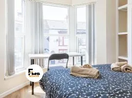 Free Parking, 4 Bed, 2 Bath House, Long Term Stay Savings, Contractors, Near Anfield