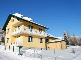 Apartment in Katschberg near Ski Slopes