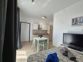 The Sun 365 - Sea View Apartment