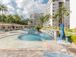 Apartamento com varanda no Recreio - SA907