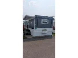 Cozy Tiny House - 25mins From Downtown Detroit