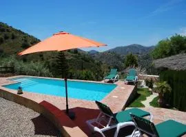 Farmhouse in Acebuchal with Private Pool