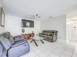 Private Patio and Yard! Lake Worth Beach Retreat
