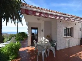 Holiday Home Mesa del Mar near Black Beach