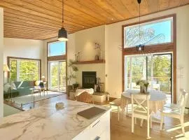La Libellule- The Zen Lake House in Tremblant