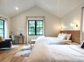 Allora，位于亨德森维尔的酒店