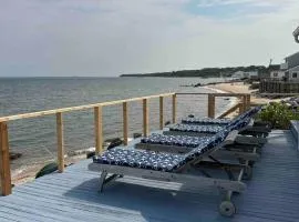 Beachfront Greenport Villa