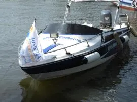 Riveria Boats